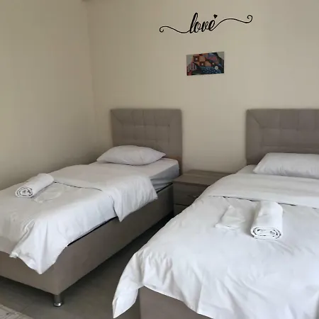La Mira Villa *