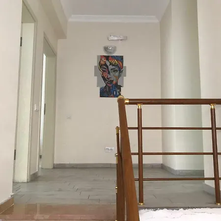 La Mira Villa